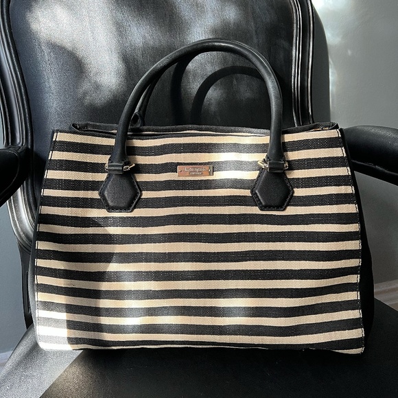 kate spade Handbags - NWOT Kate Spade Medium Tote Stripes